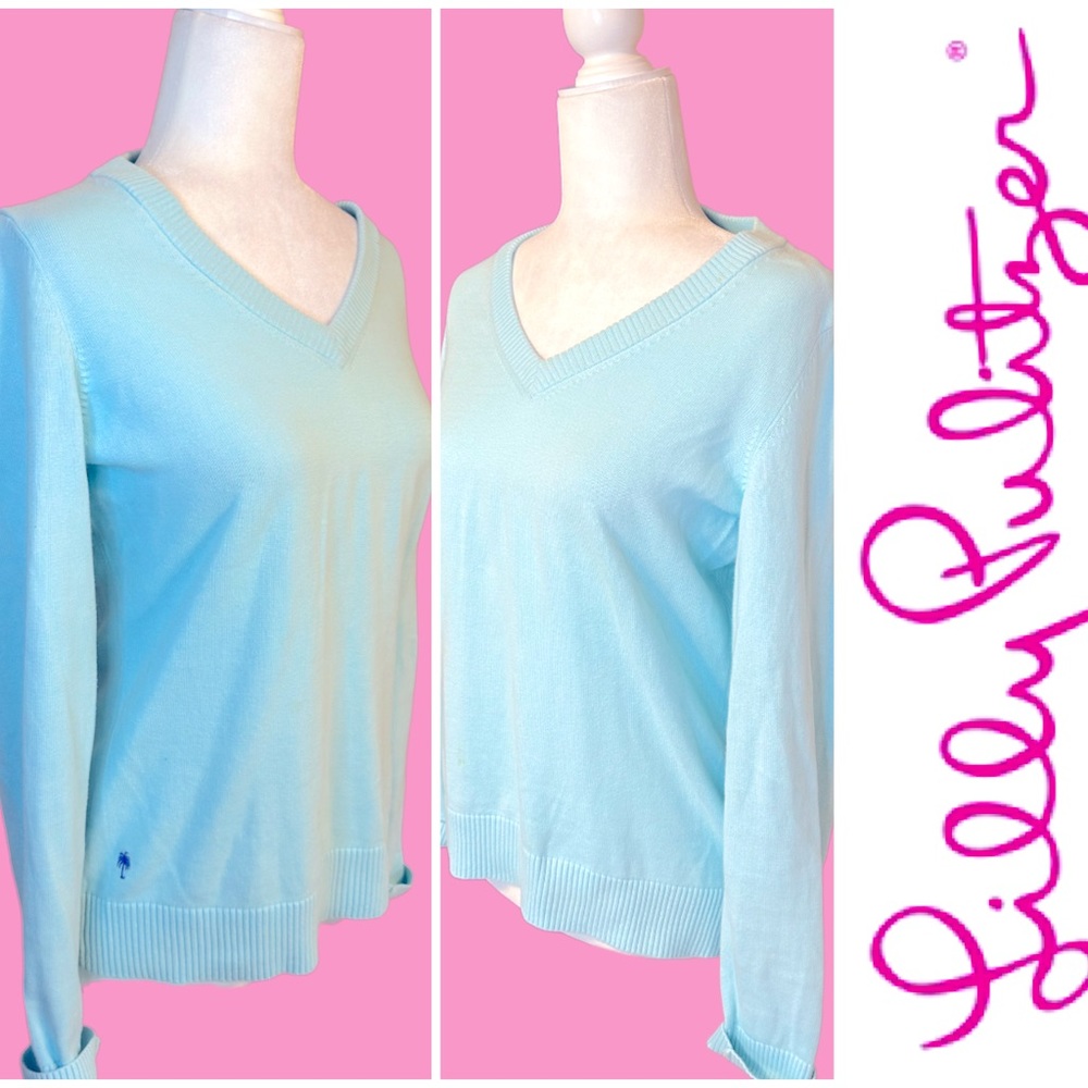 LILLY PULITZER - Sky Blue V Neck Sweater. Size M